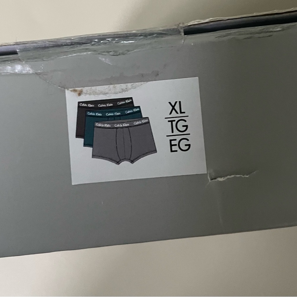 Calvin Klein low rise Trunks 3 pack - Picture 3 of 3